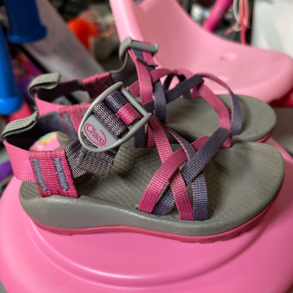 Kids Chacos size 10